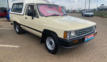1993 Toyota Hilux 1800 S Single-Cab Manual 1 Owner Low Mileage Excellent Condition full
