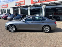 2011 BMW 5 Series 523i Exclusive Auto full