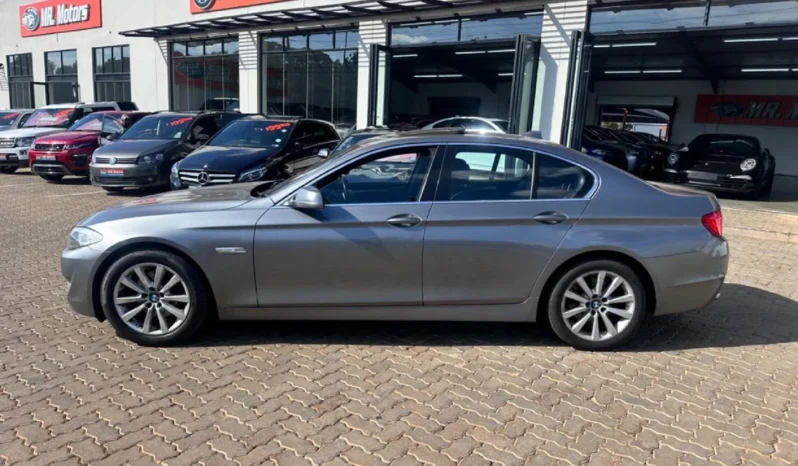 2011 BMW 5 Series 523i Exclusive Auto full