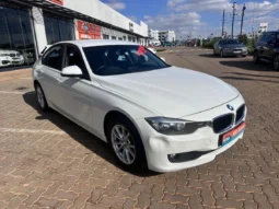 2013 BMW 3 Series 320i Auto full