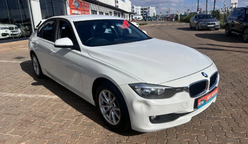 2013 BMW 3 Series 320i Auto full