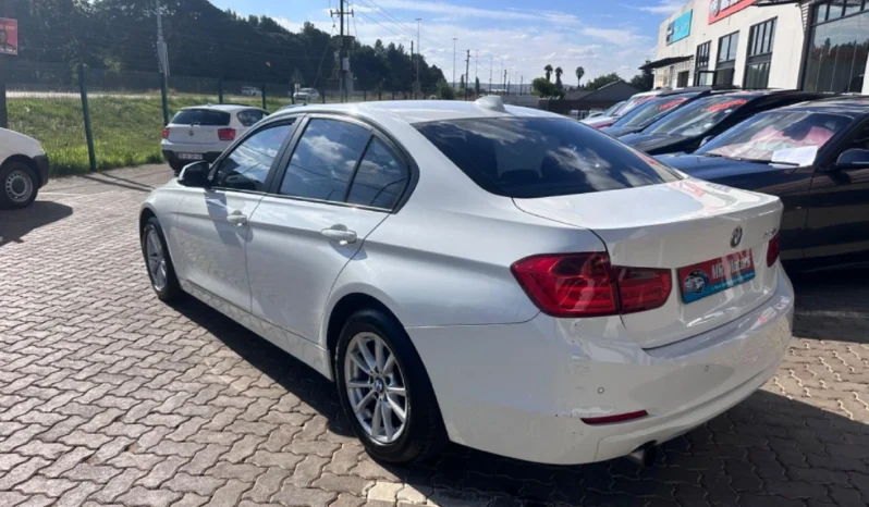 2013 BMW 3 Series 320i Auto full