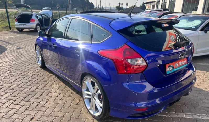 2013 Ford Focus 2.0 GTDi ST3 5-dr full