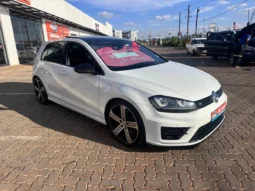 2017 Volkswagen Golf VII 2.0 TSI R Auto full