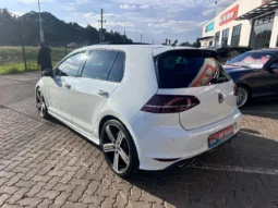 2017 Volkswagen Golf VII 2.0 TSI R Auto full