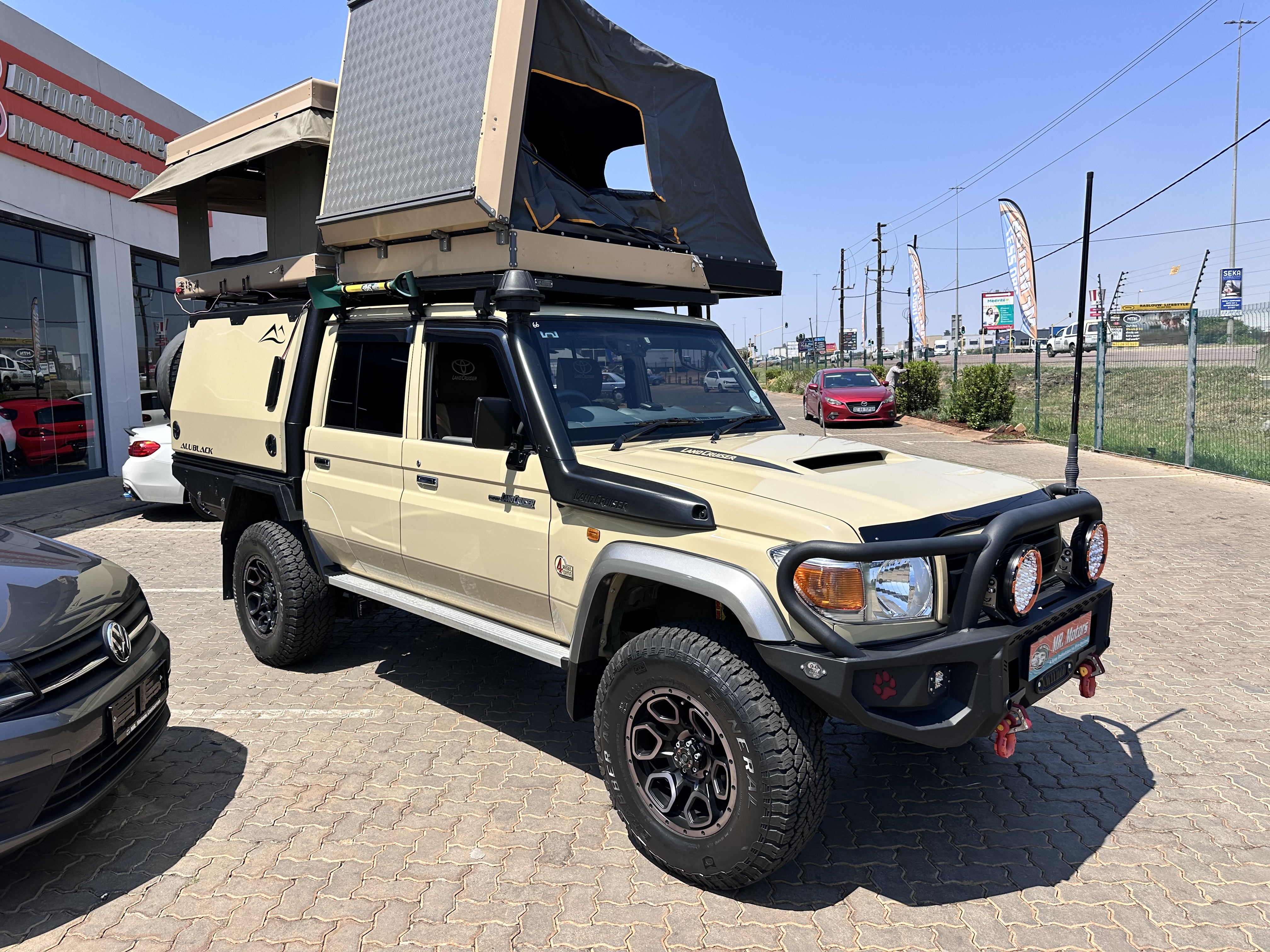 2023 Toyota Land Cruiser 79 4.5 D Double-Cab