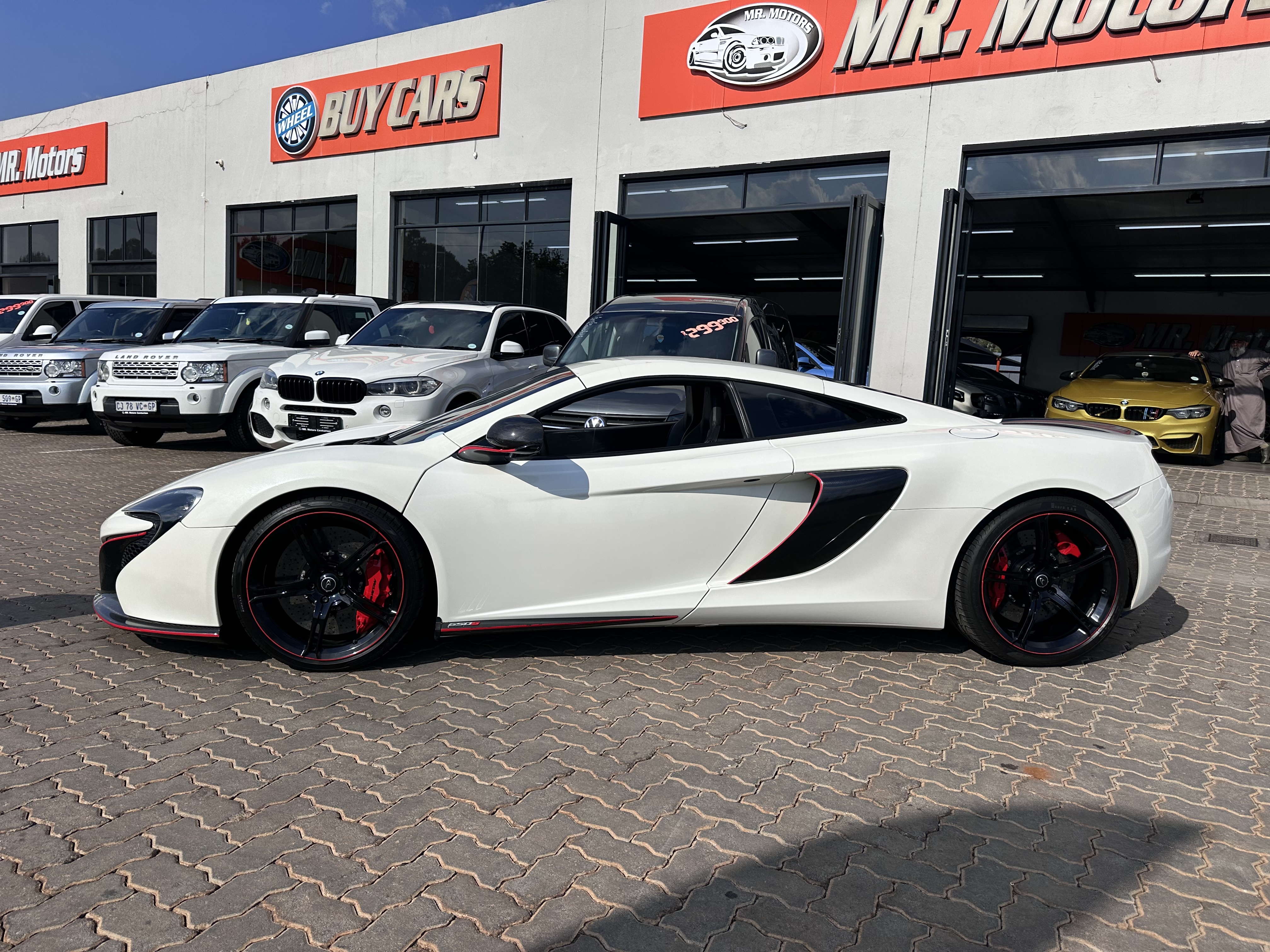 2014 McLaren 650S coupe