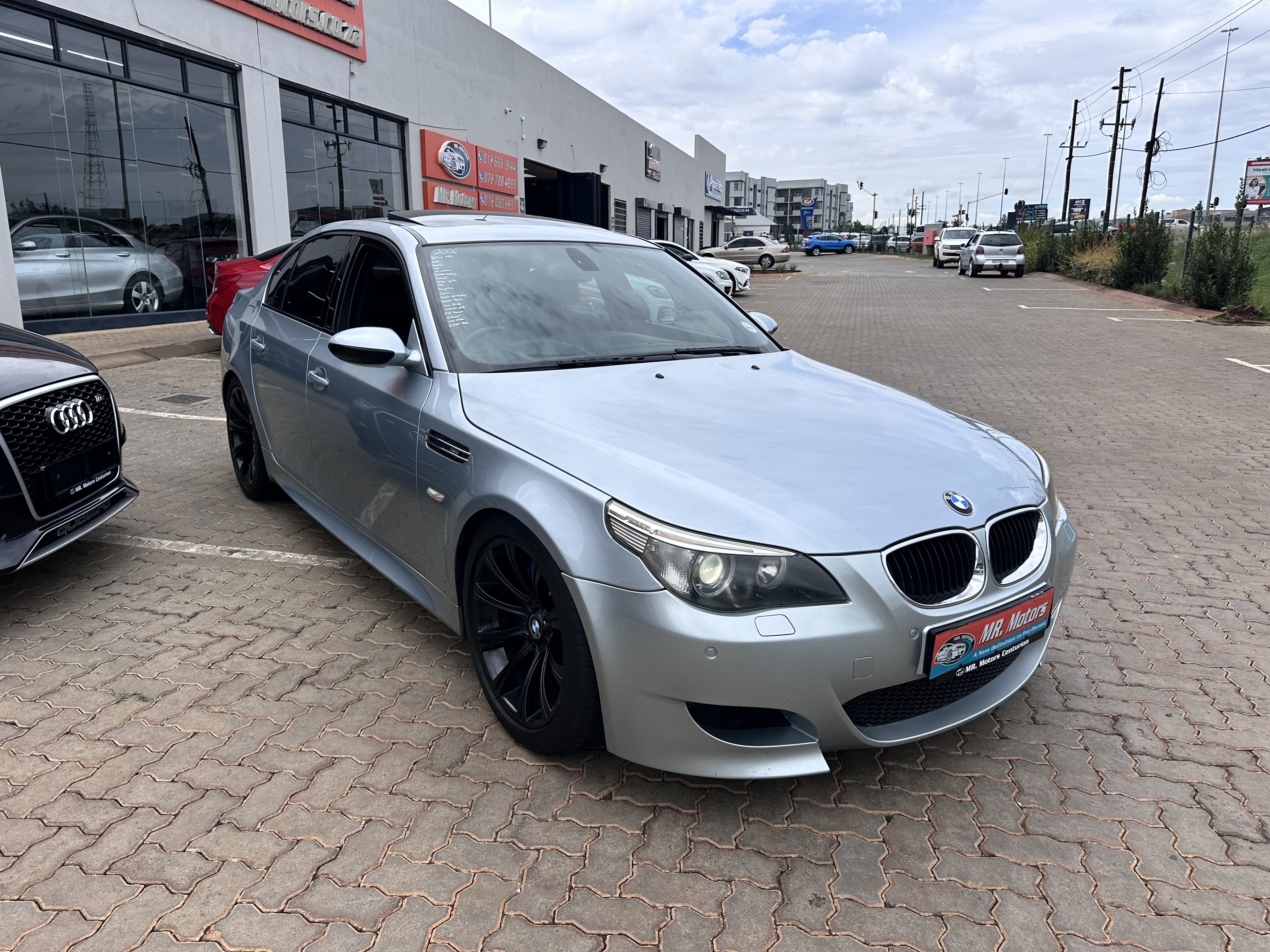 2006 BMW M5 SMG E60
